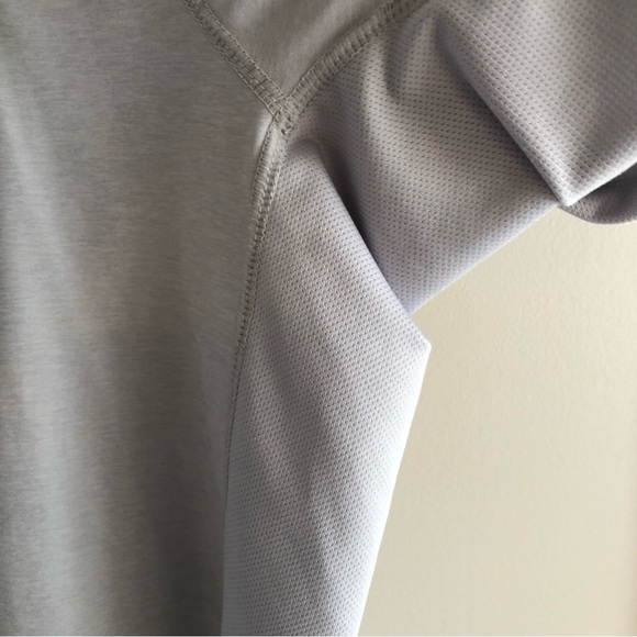 Beautiful Light Grey Heads Golf Shirt - Branded with Nootka Wilderness Lodge - Picture 6 of 16